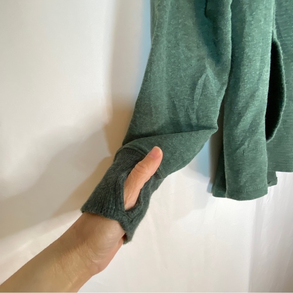 L.L. Bean Green Sweater, size small regular - Picture 7 of 7